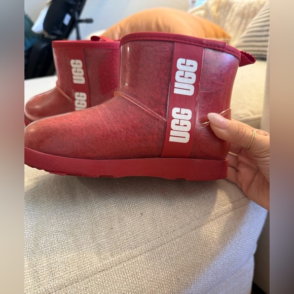 UGG Classic Mini Girls Kids Clear Red Boots - Picture 10 of 11